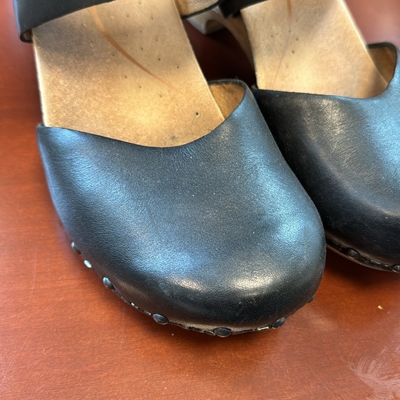 Dansko clogs - Picture 7 of 8